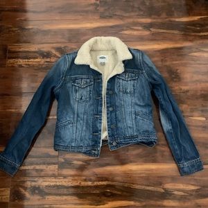 Old navy cropped denim jacket!!